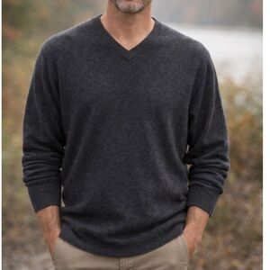 Vintage McCULLEYS Highlands Aspen Men's Charcoal V-Neck Cashmere Sweater